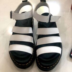 Dr.Martins Blaire Sandal in White Hydro Leather wom size 11. Excellent Condition